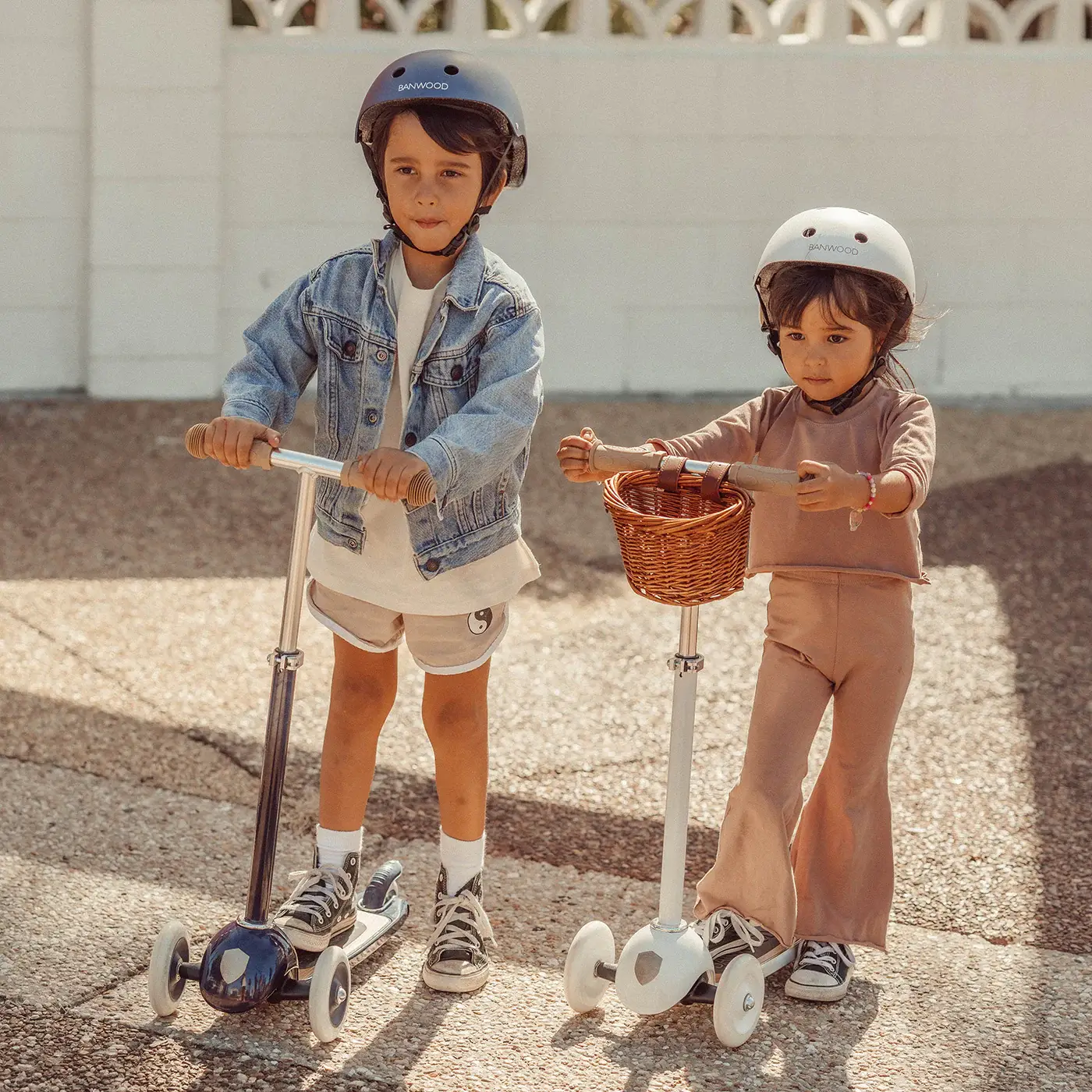 Banwood 3-Wheeled Scooter Navy - Image 12