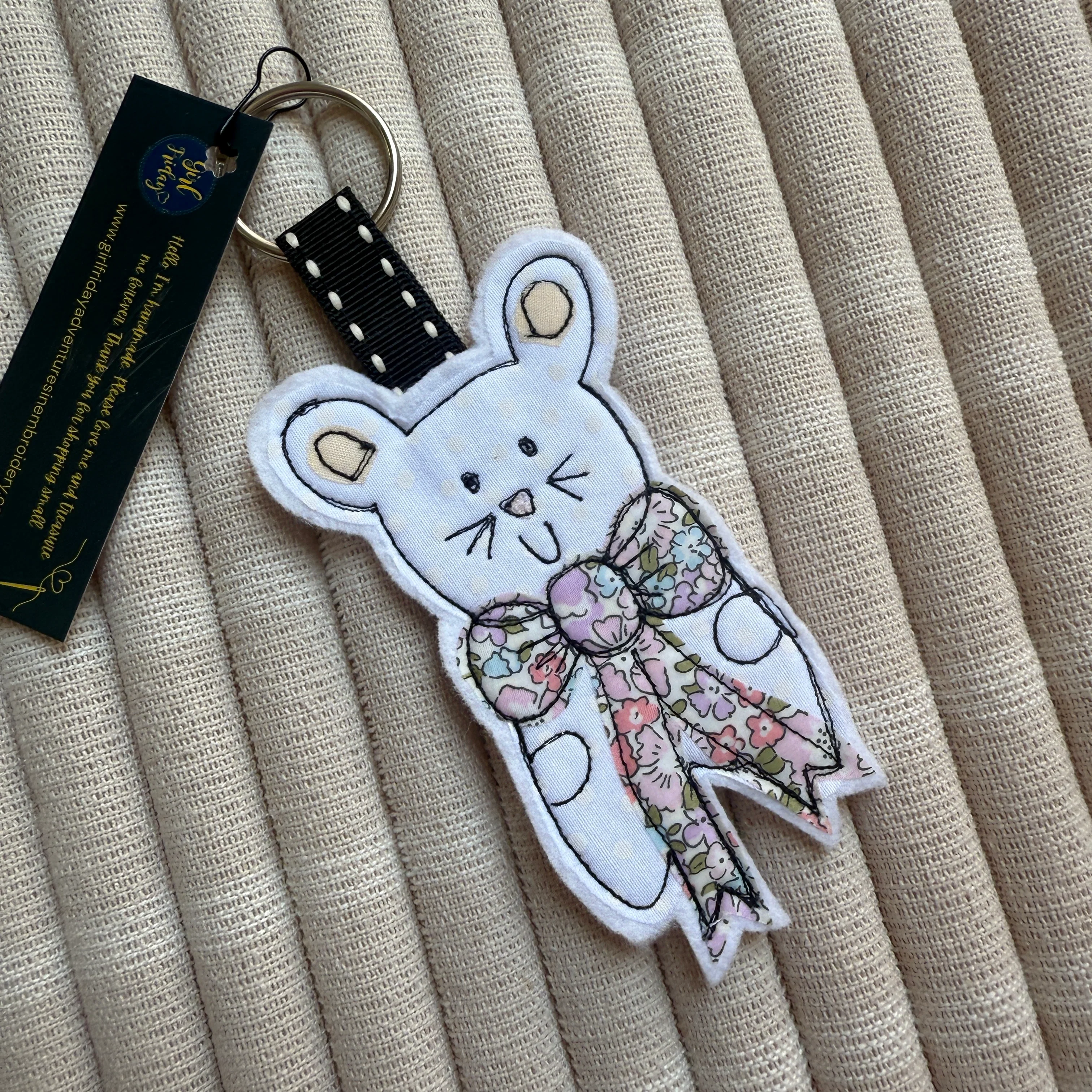 Girl Friday Embroidery Mouse Keyring with Liberty Bow (Exclusive) - Image 2