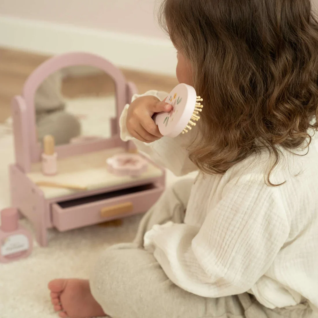 Little Dutch Small Wooden Vanity Table - Image 7