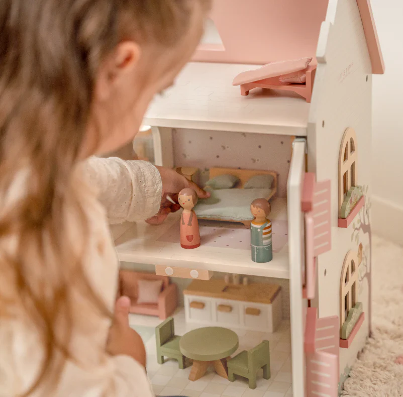 Little Dutch Wooden Dolls House With Furniture - Image 4