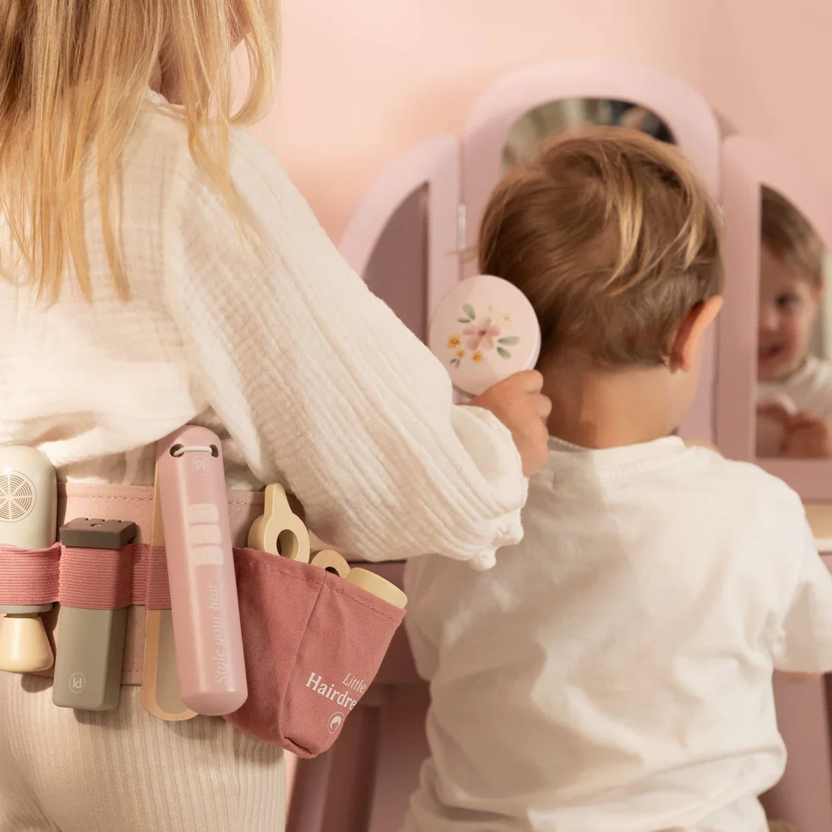 Little Dutch Wooden Hairdresser Set - Image 3