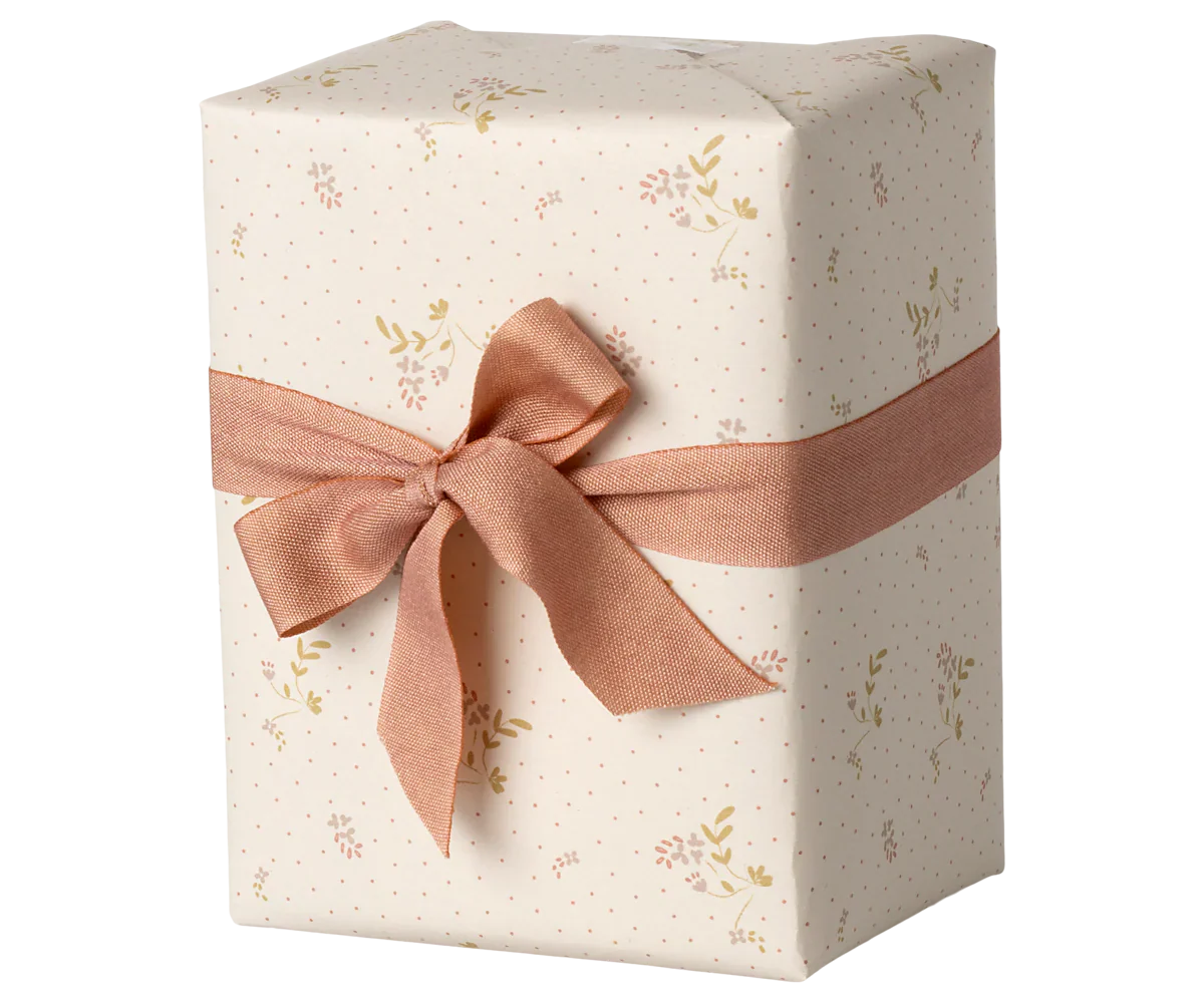 Maileg Gift wrap, 10m - Bae Rose - Image 3