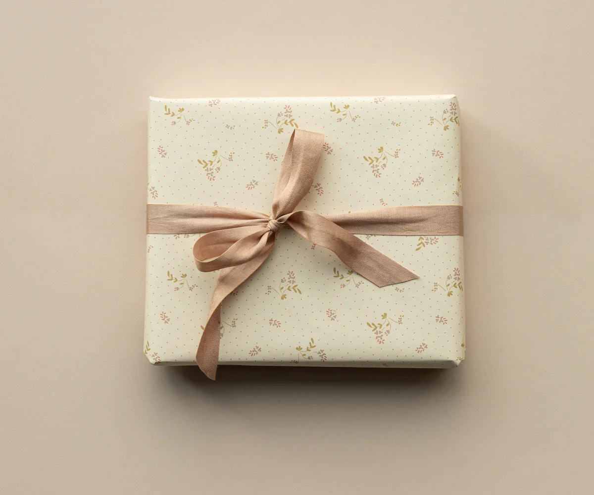 Maileg Gift wrap, 10m - Bae Rose - Image 4