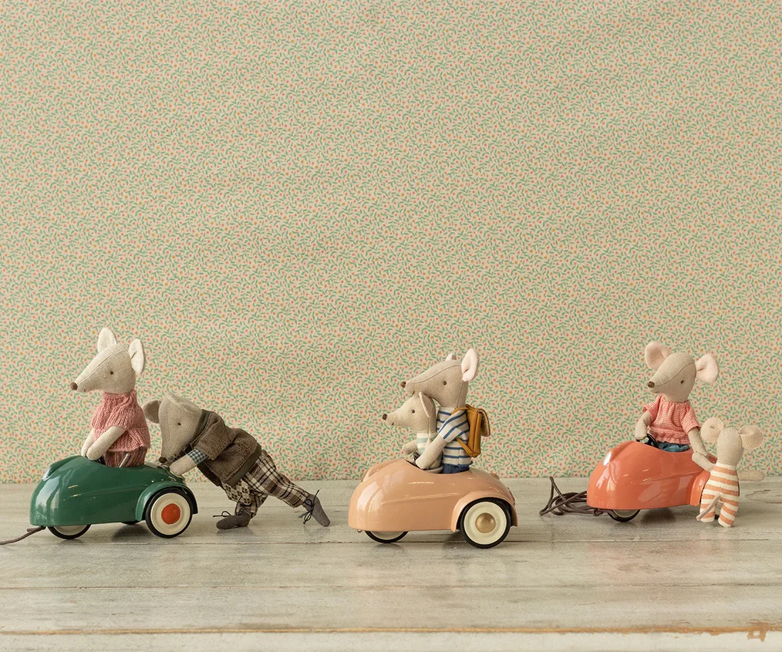 Maileg Mouse car - Coral - Image 2