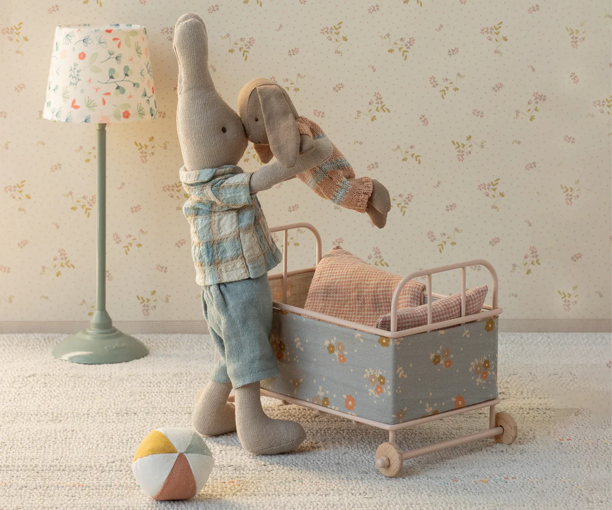 Maileg Rabbit, Micro - Brown - Dusty Rose knitted suit - Image 2