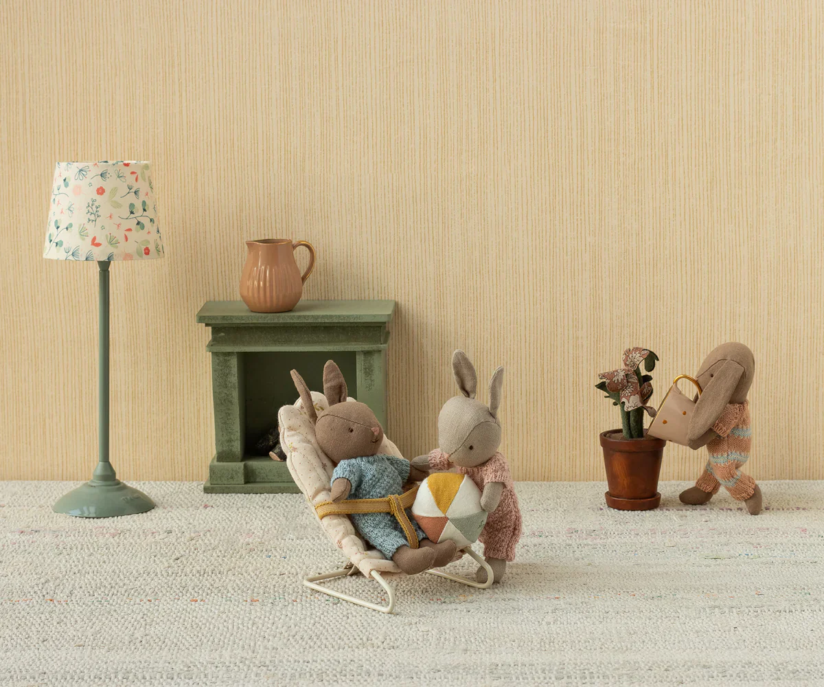 Maileg Rabbit, Micro - Brown - Dusty Rose knitted suit - Image 4