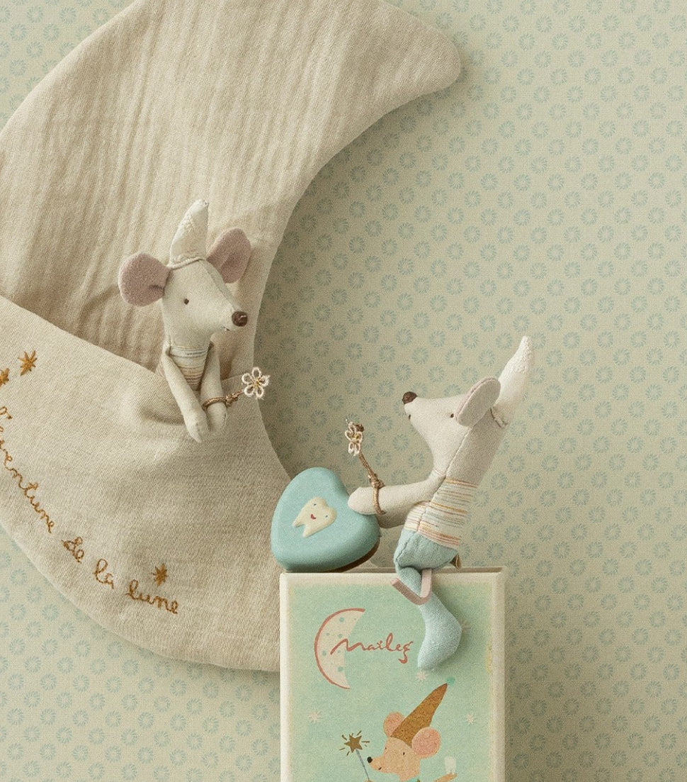 Maileg Tooth Fairy Mouse in a Matchbox, little brother - Image 3