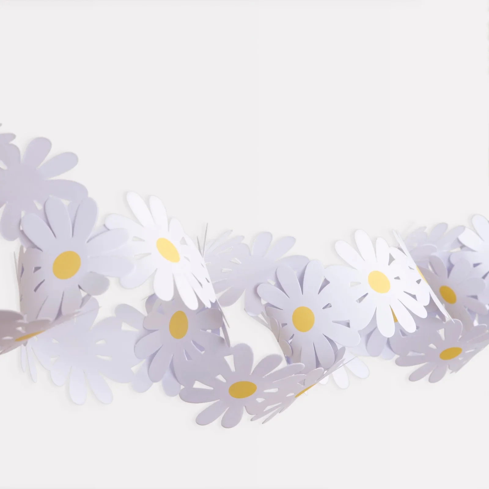Meri Meri Daisy Paper Chains Set - Image 3