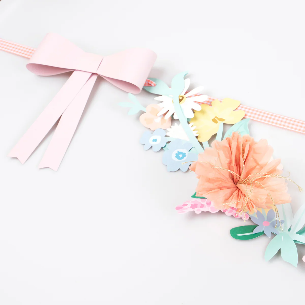 Meri Meri Flower & Bow Garland - Image 4
